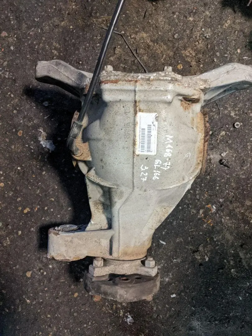 Редуктор заднего моста 1663502714, A1663502714