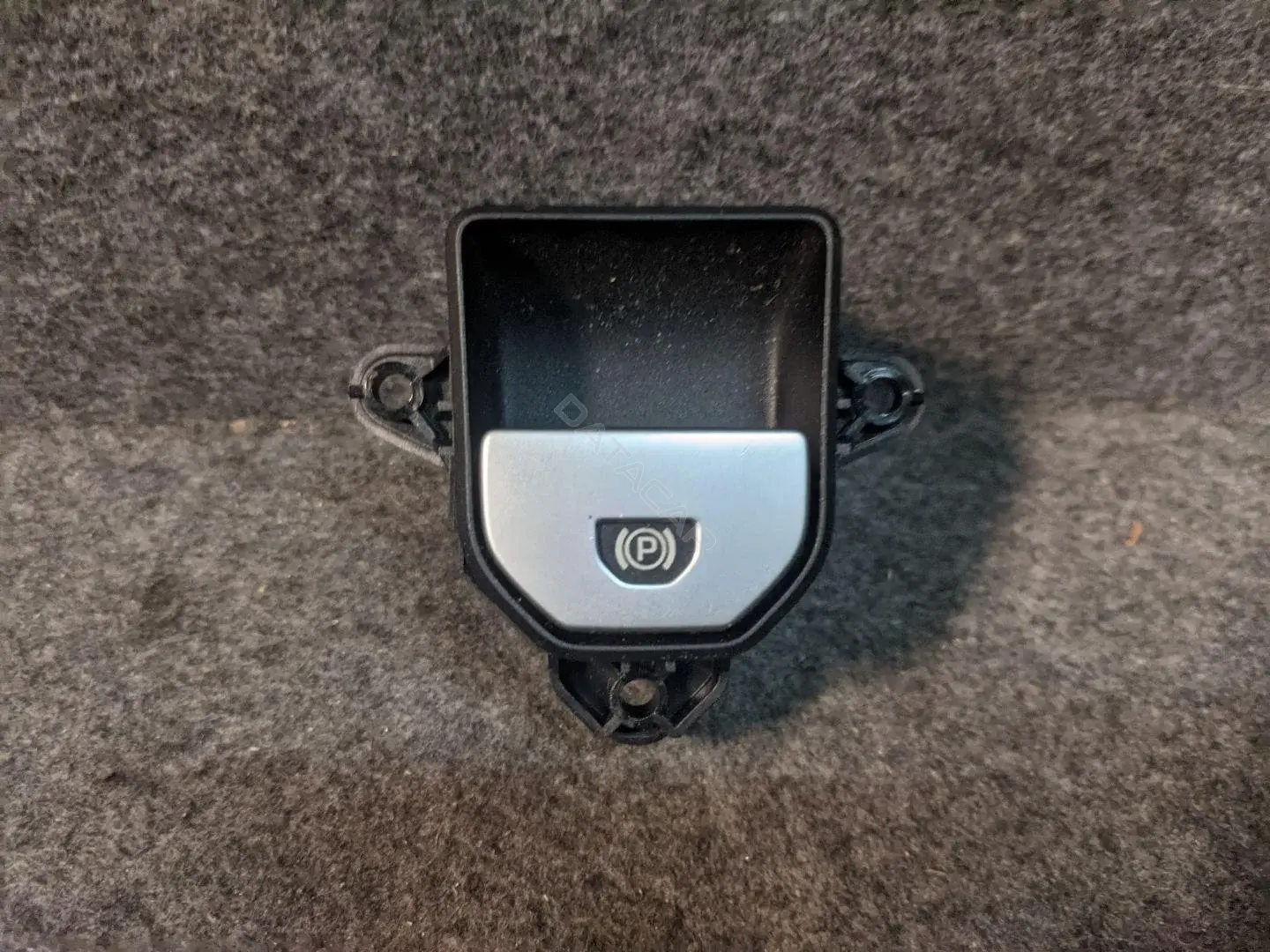 Кнопка стояночного тормоза BJ32-15K850-AC