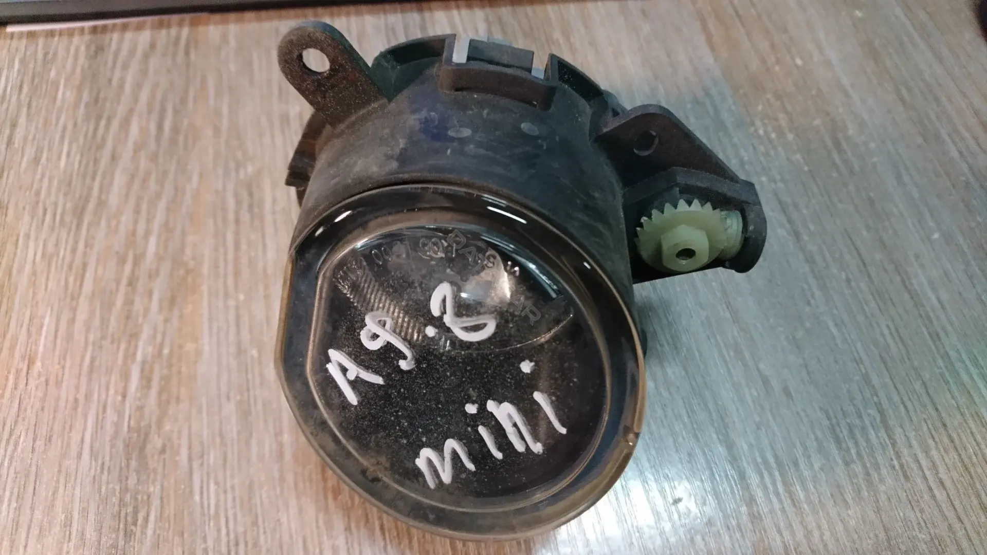 Противотуманные фары 63176925050, 6911722