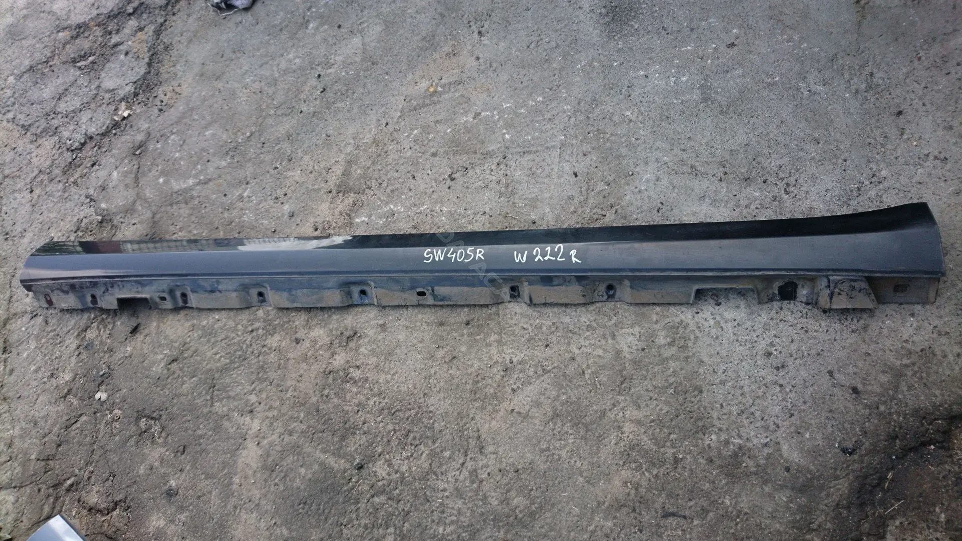 Накладка на порог A2226900140