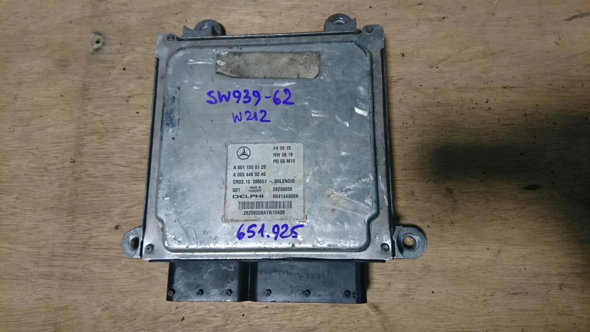 Блок управления двигателем 28208056, A6511500126