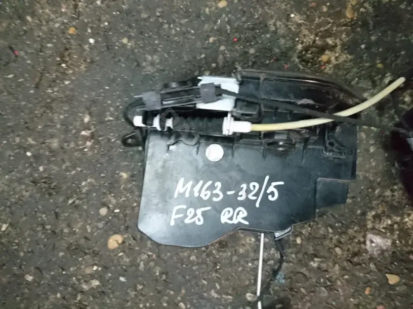 Замок двери 7318418