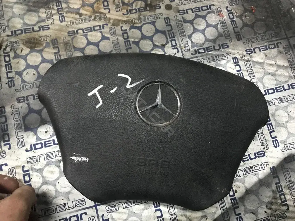 Подушка безопасности A1634600298