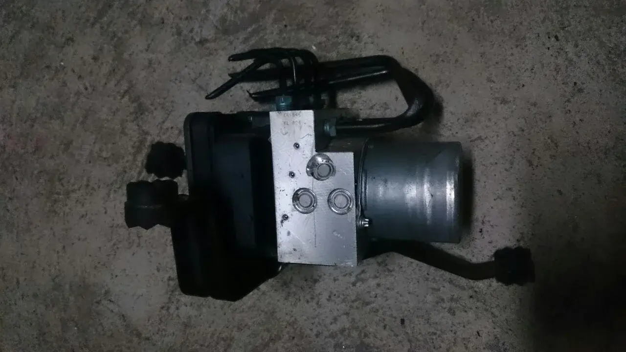 Блок управления АБС 6870183