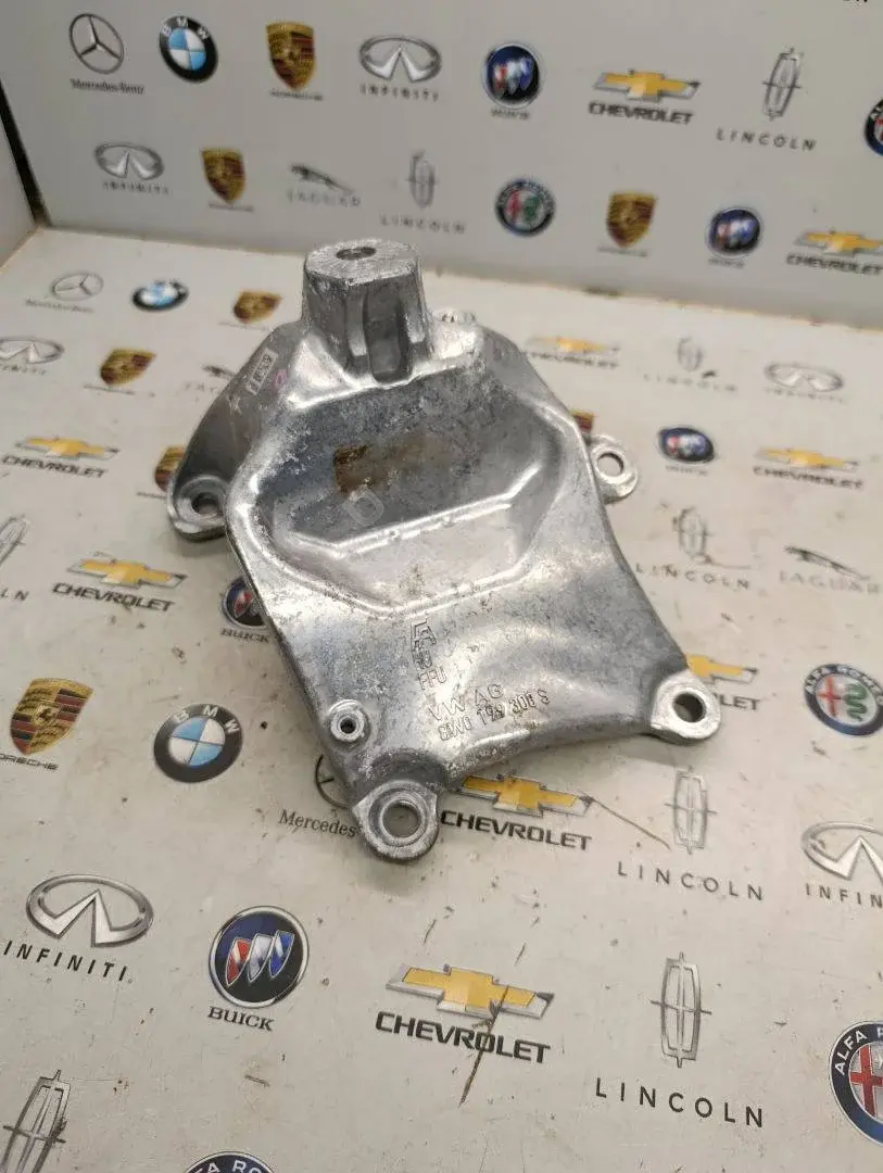 Кронштейн двигателя 8W0199308S