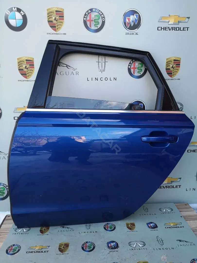 Дверь 4G5833051