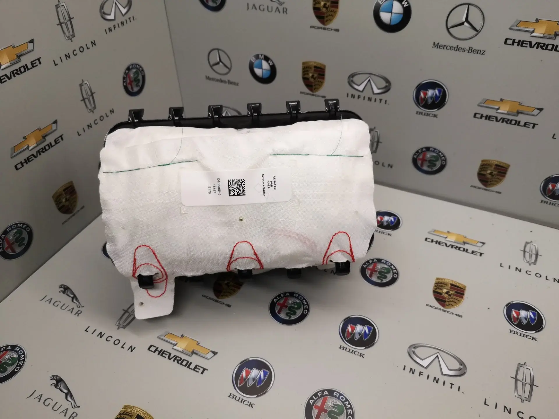 Подушка безопасности 00505603070