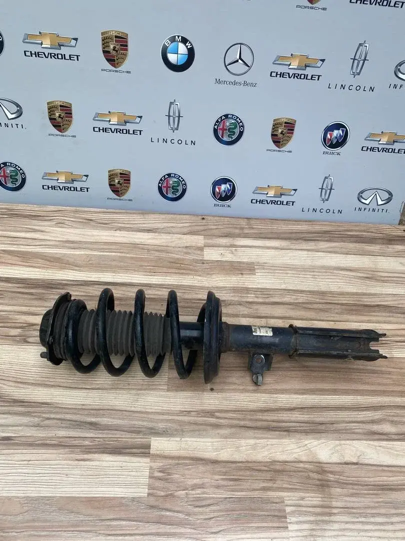 Амортизаторы 84168717, 84267824
