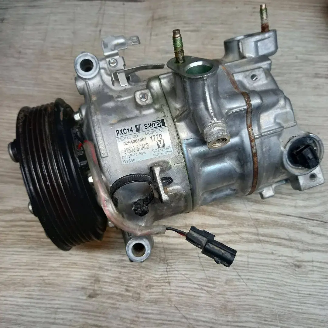 Компрессор кондиционера 926005CA0B