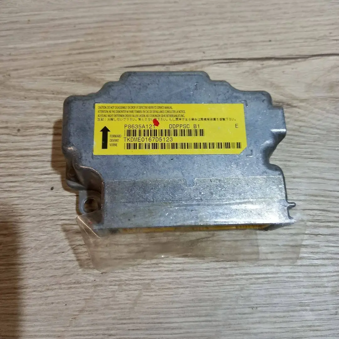 Блок управления подушками безопасности 8635A121