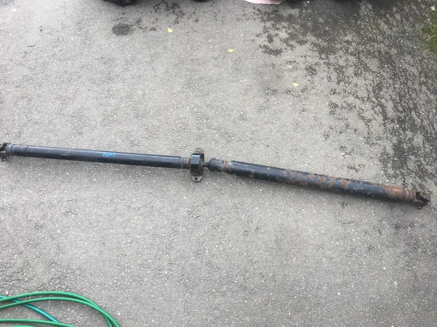 Кардан 7L8521102M