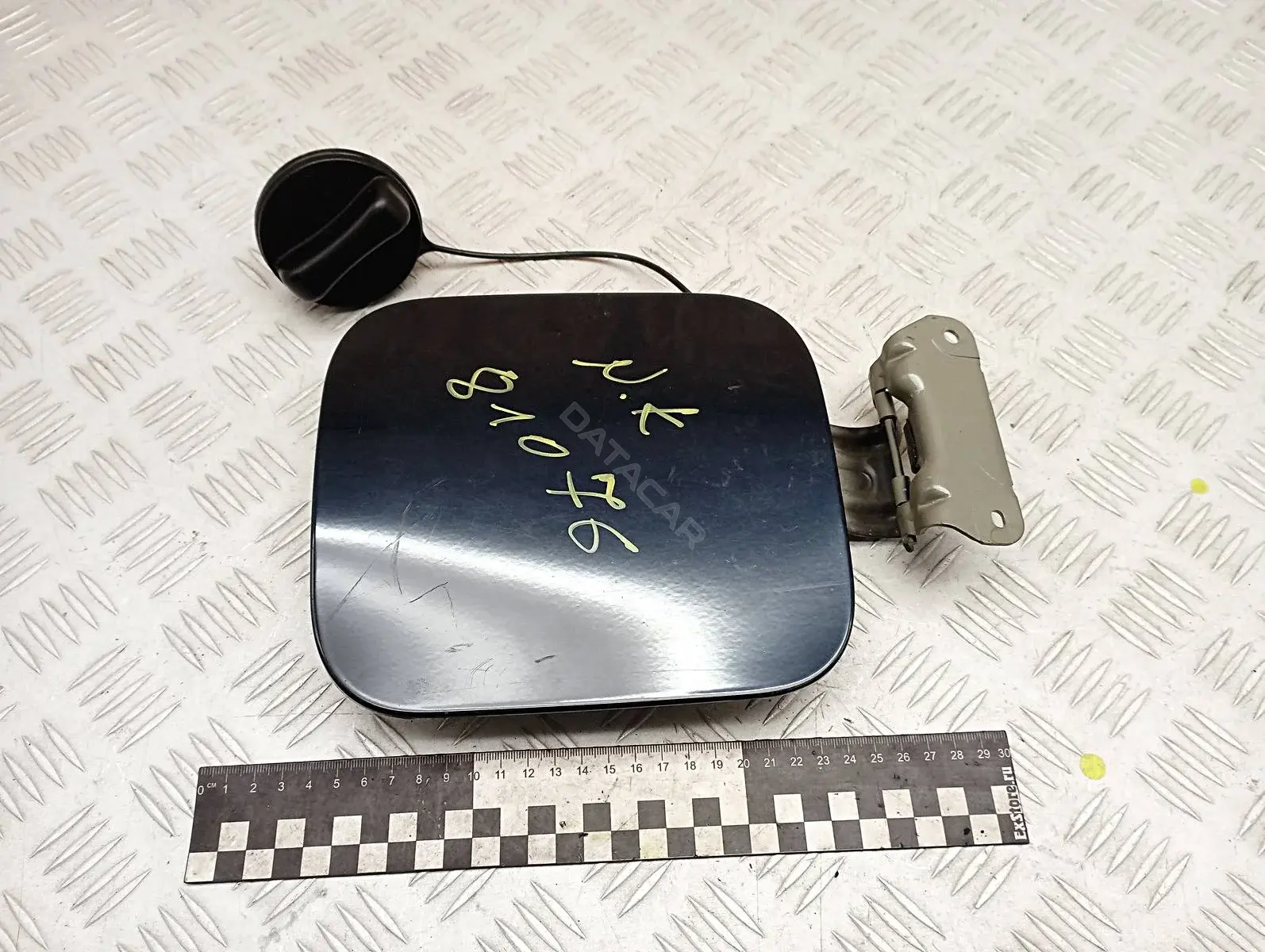 Крышка лючка топливного бака G8830JD0M0