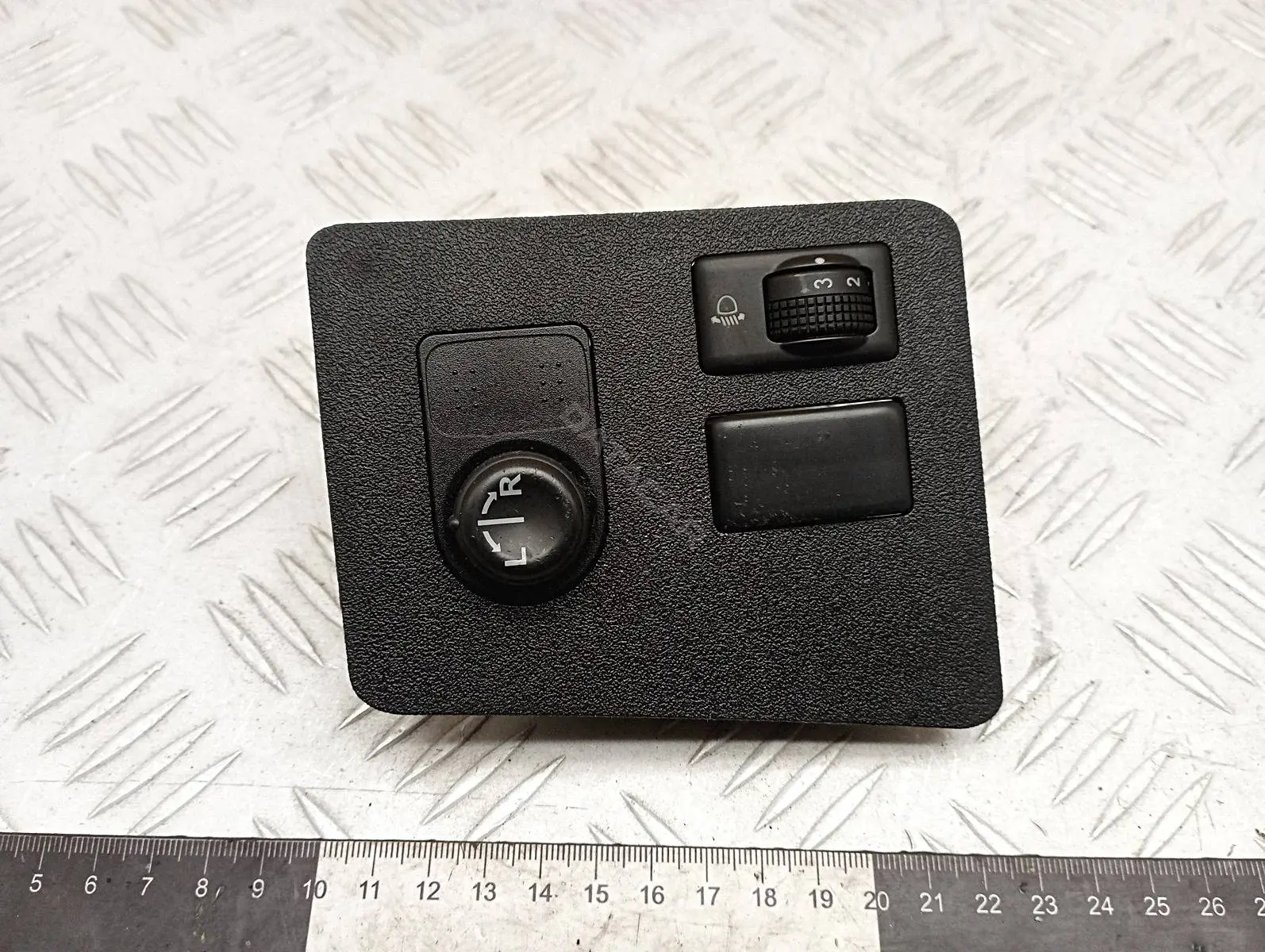 Джойстик регулировки зеркал 25190JD00B, 68485JD000