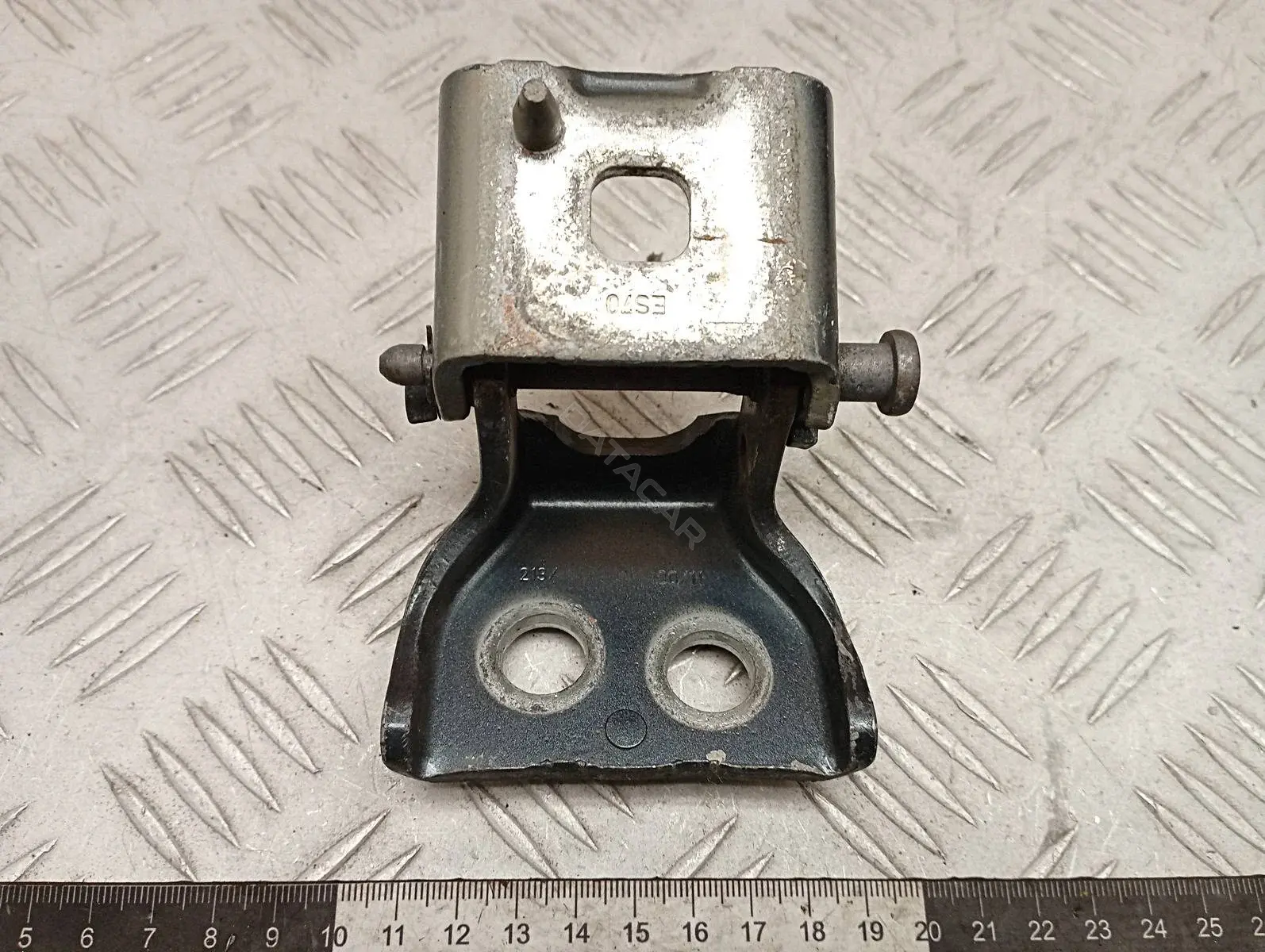Петля двери 9035V2