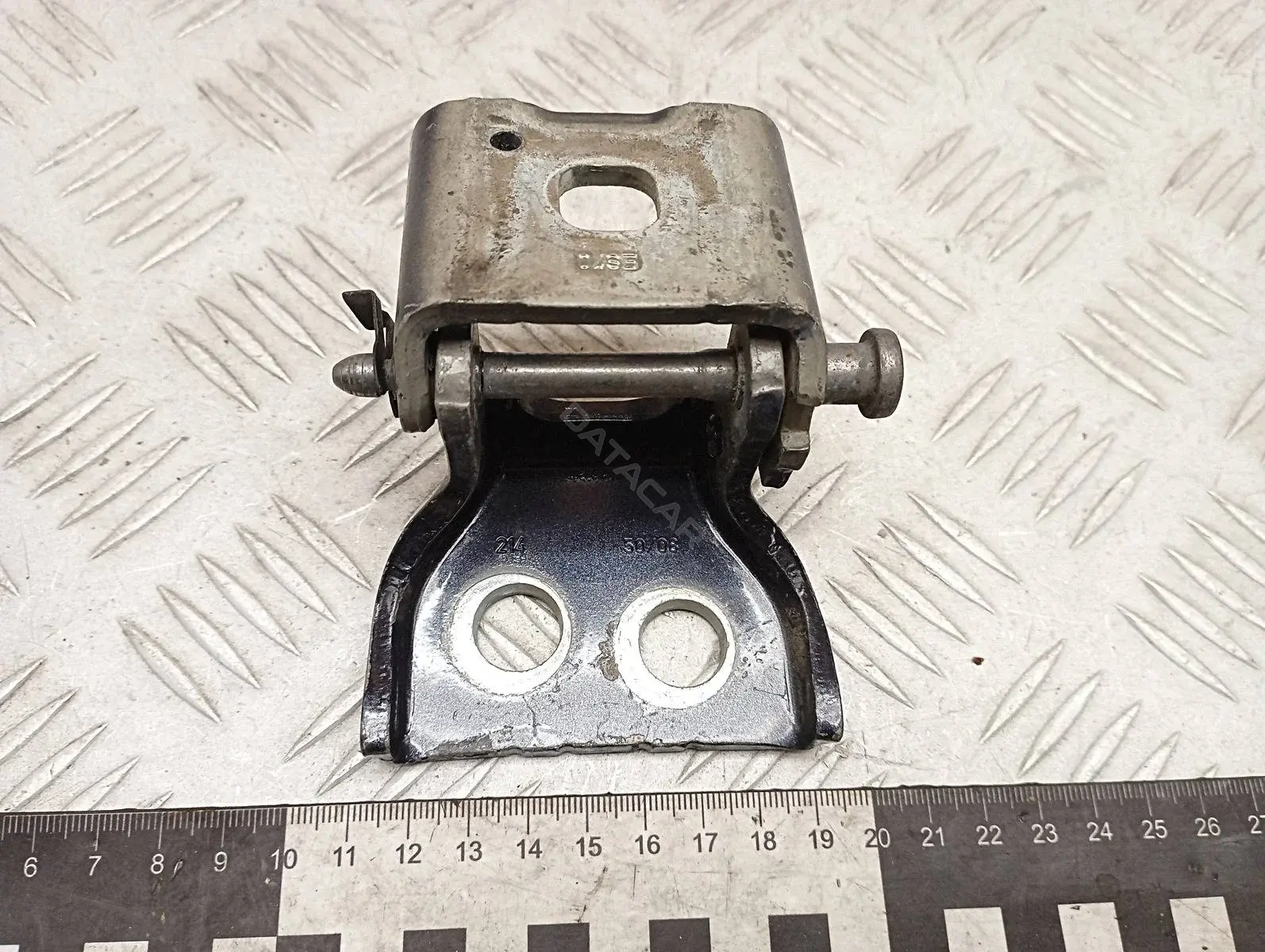 Петля двери 9035V3