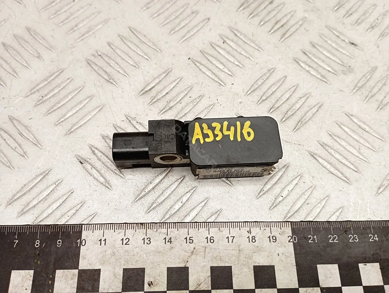 Датчик удара GJ6A57KC0