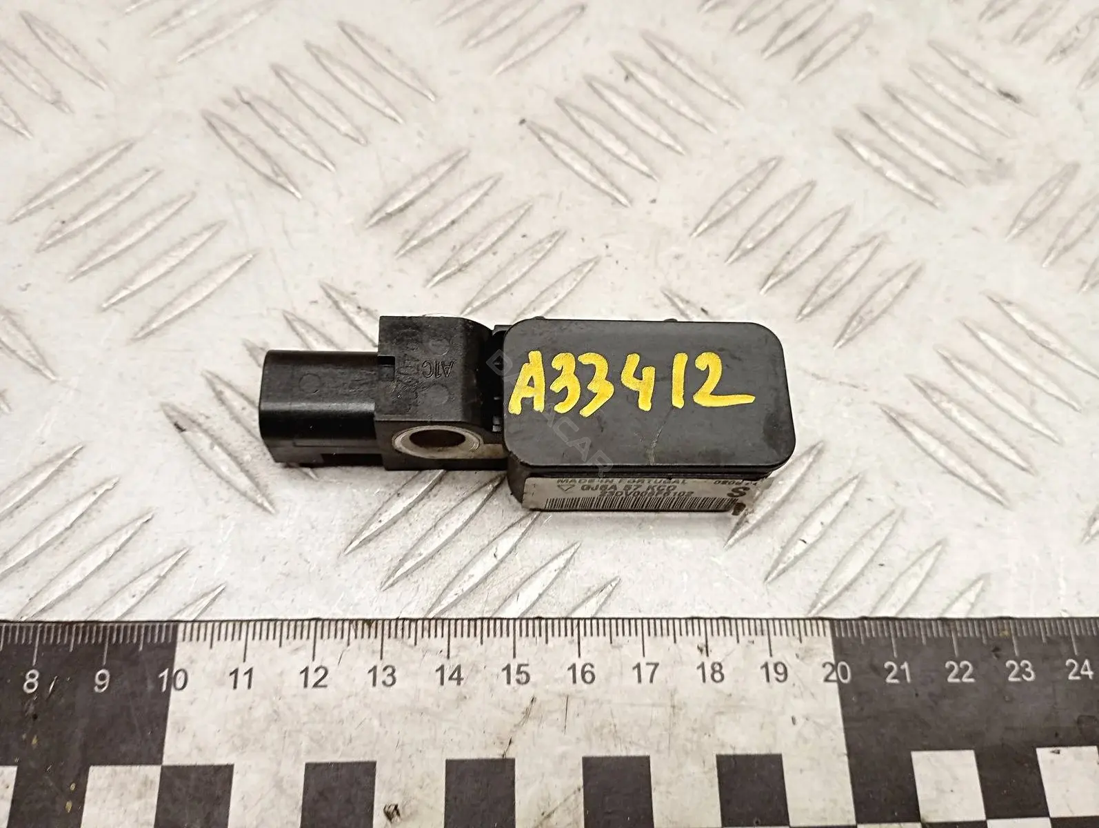 Датчик удара GJ6A57KC0
