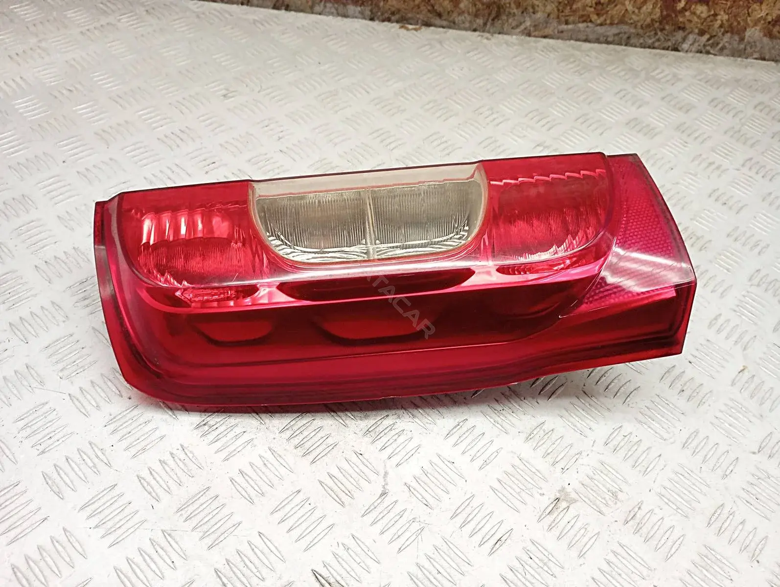 Задние фонари 9651L