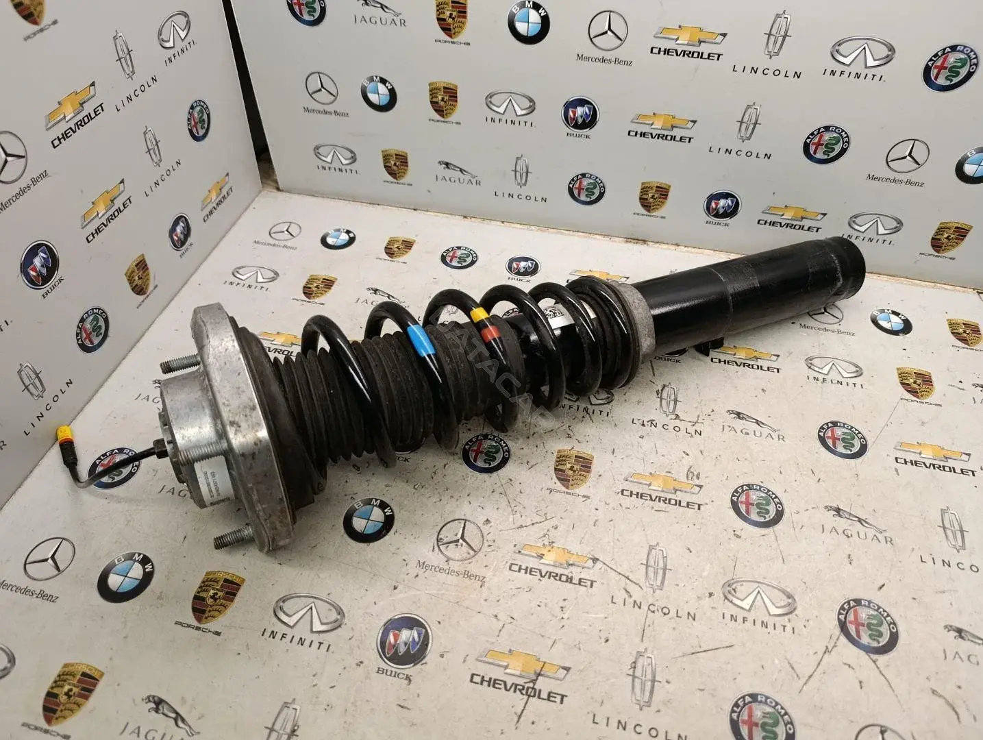 Амортизаторы 982413031F