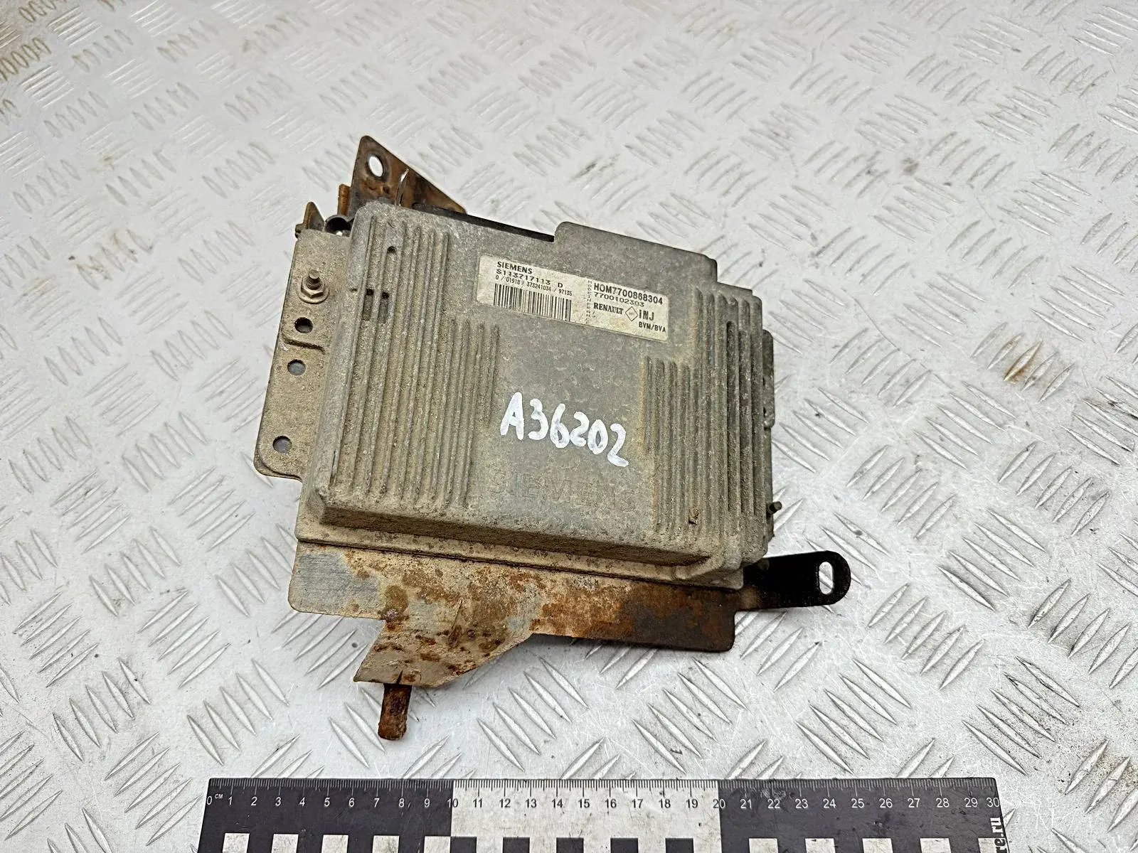 Блок управления двигателем 7700102303, 7700868304, S113717113D