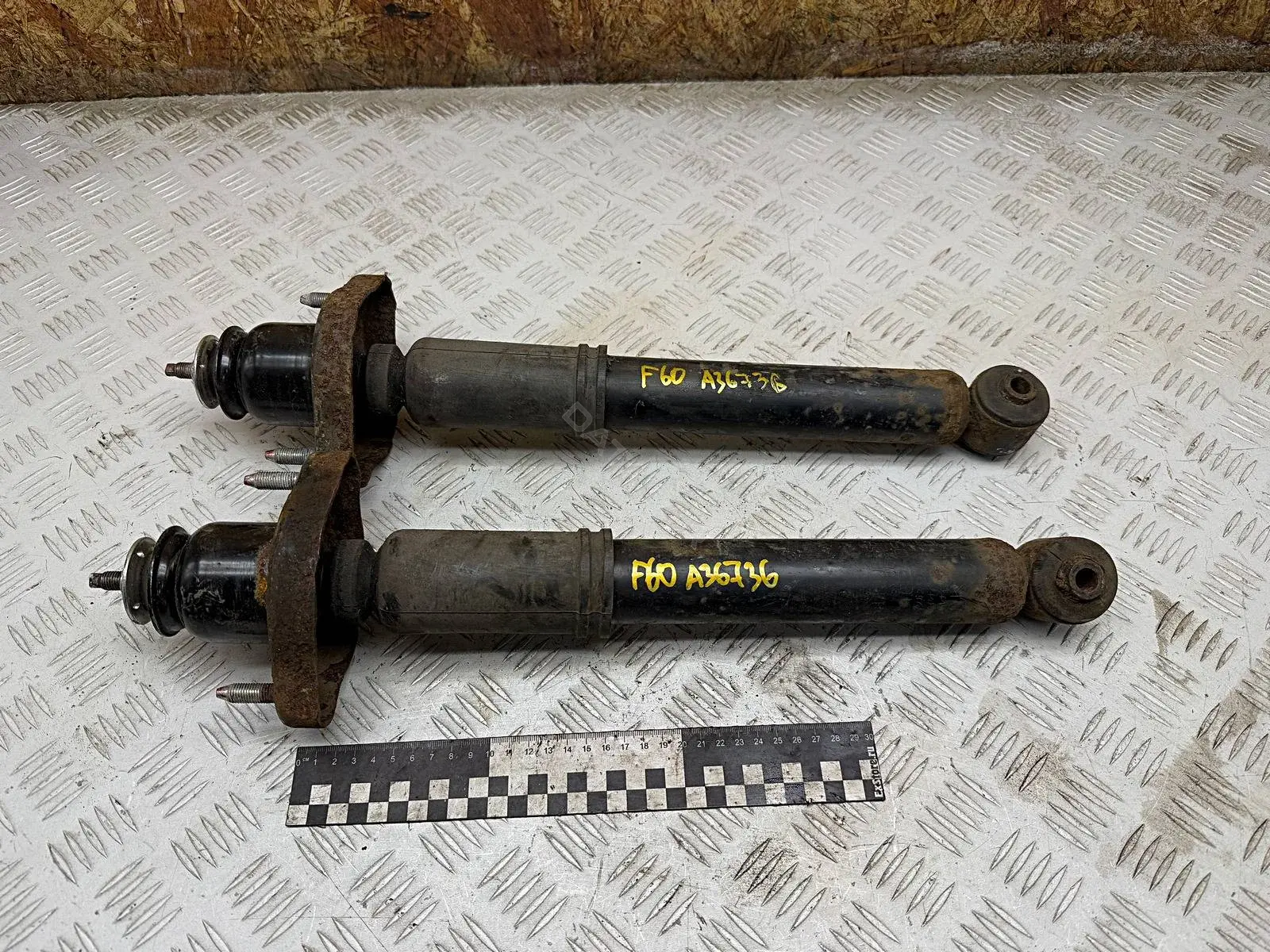 Амортизаторы 04650959R, 19172682, 19377037