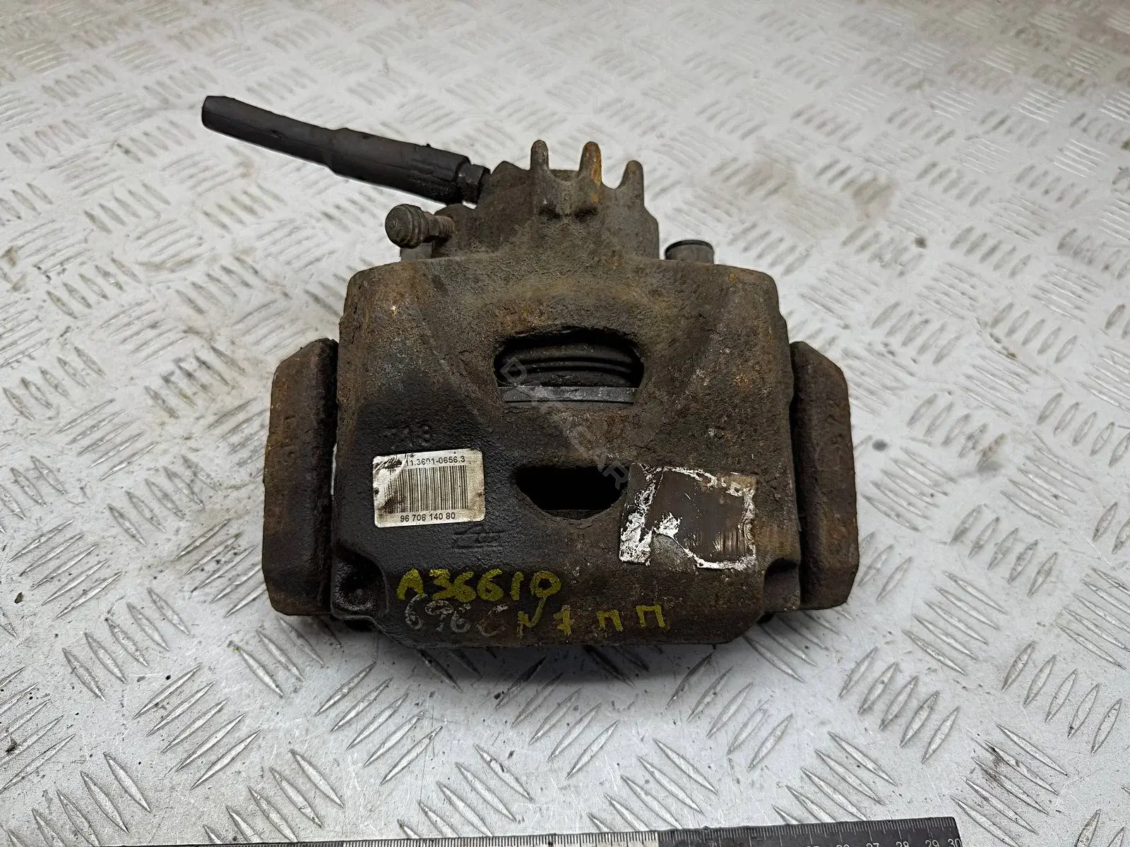 Суппорт тормозной 0986135259, 1651755380, 4400T5