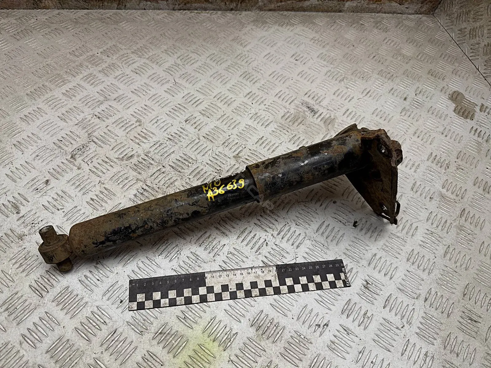Амортизаторы 423093JP, GJ6A28730B