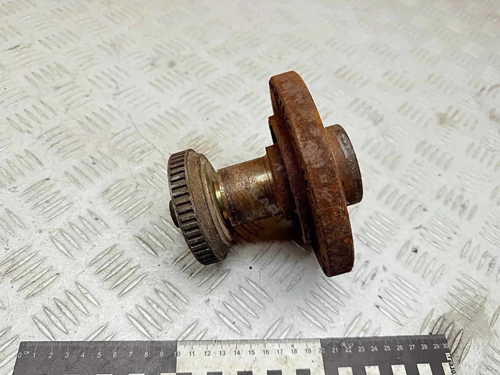 Ступица колеса 7M0501655A, 95VW1A137AA