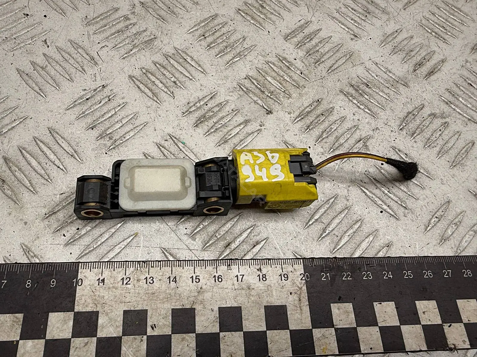 Датчик удара 4B0959643C, 4B0959643E, V10720876