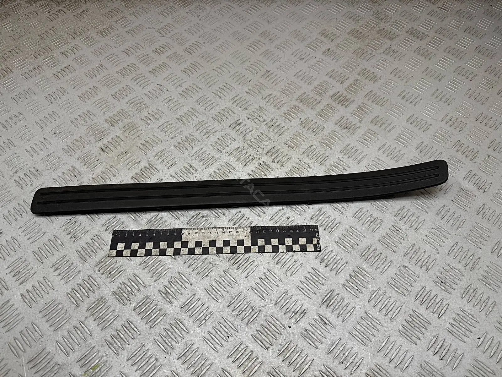 Накладка на порог 7L0853655