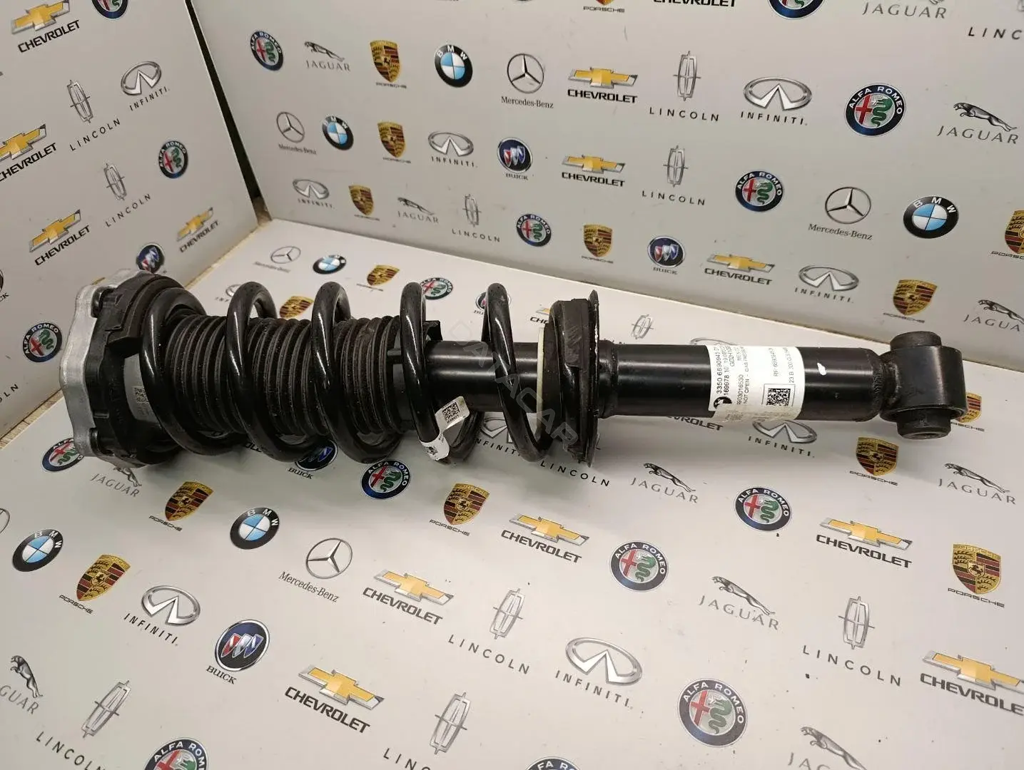 Амортизаторы 6890945