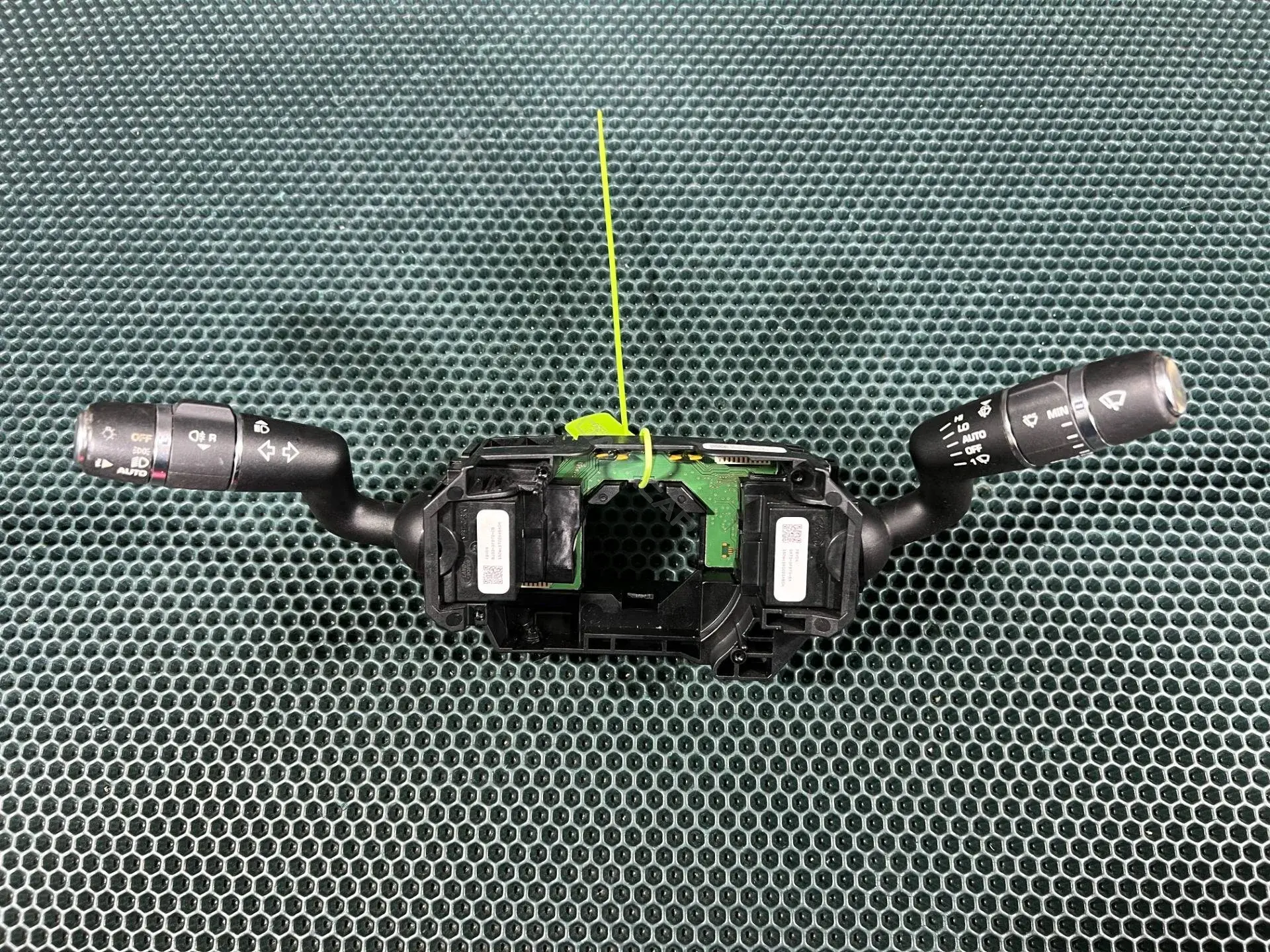 Переключатель подрулевой BJ323F972CB, GX7313N064DB, GX733F973BA