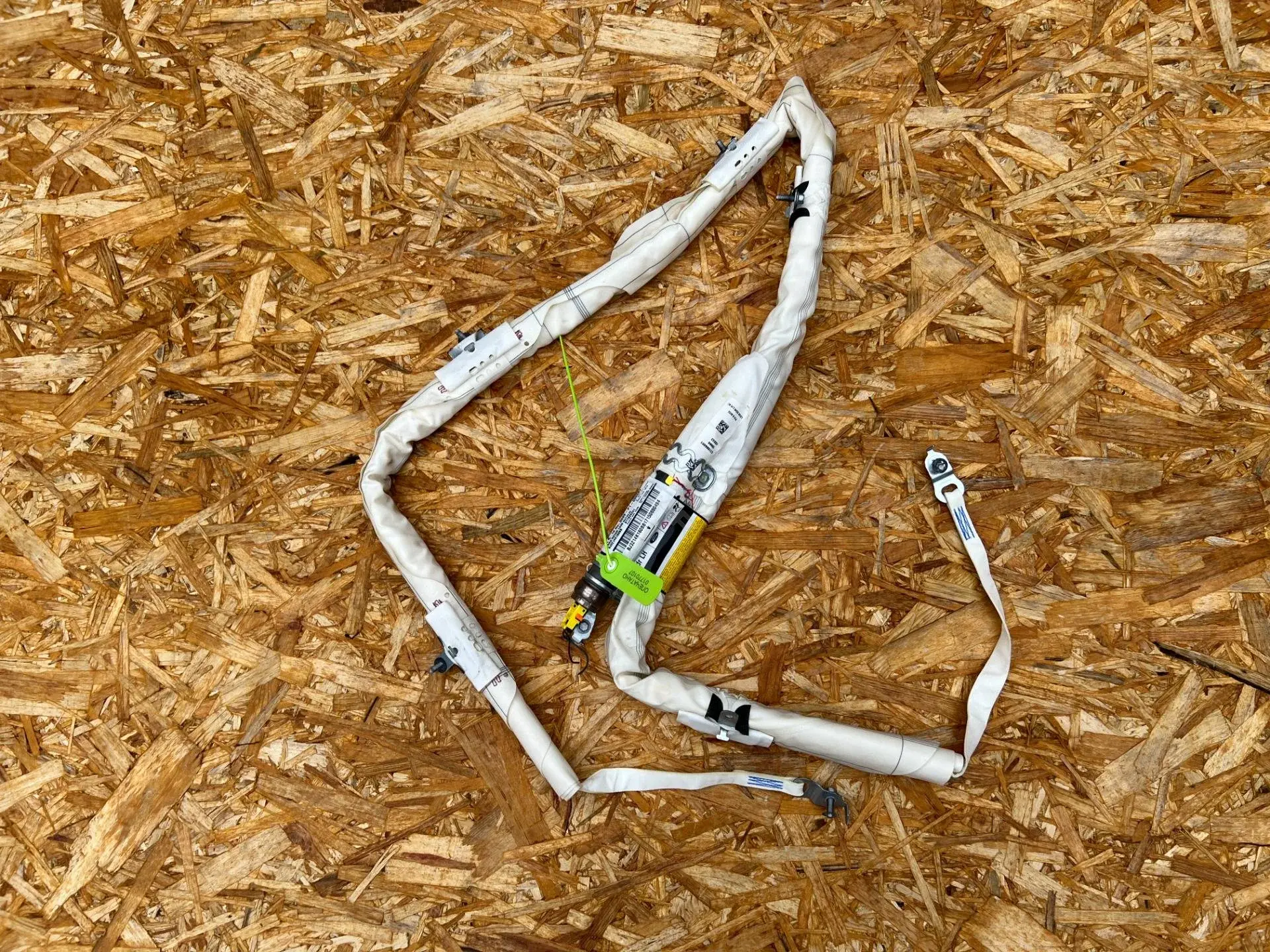 Подушка безопасности BJ3214K160BB, LR026030