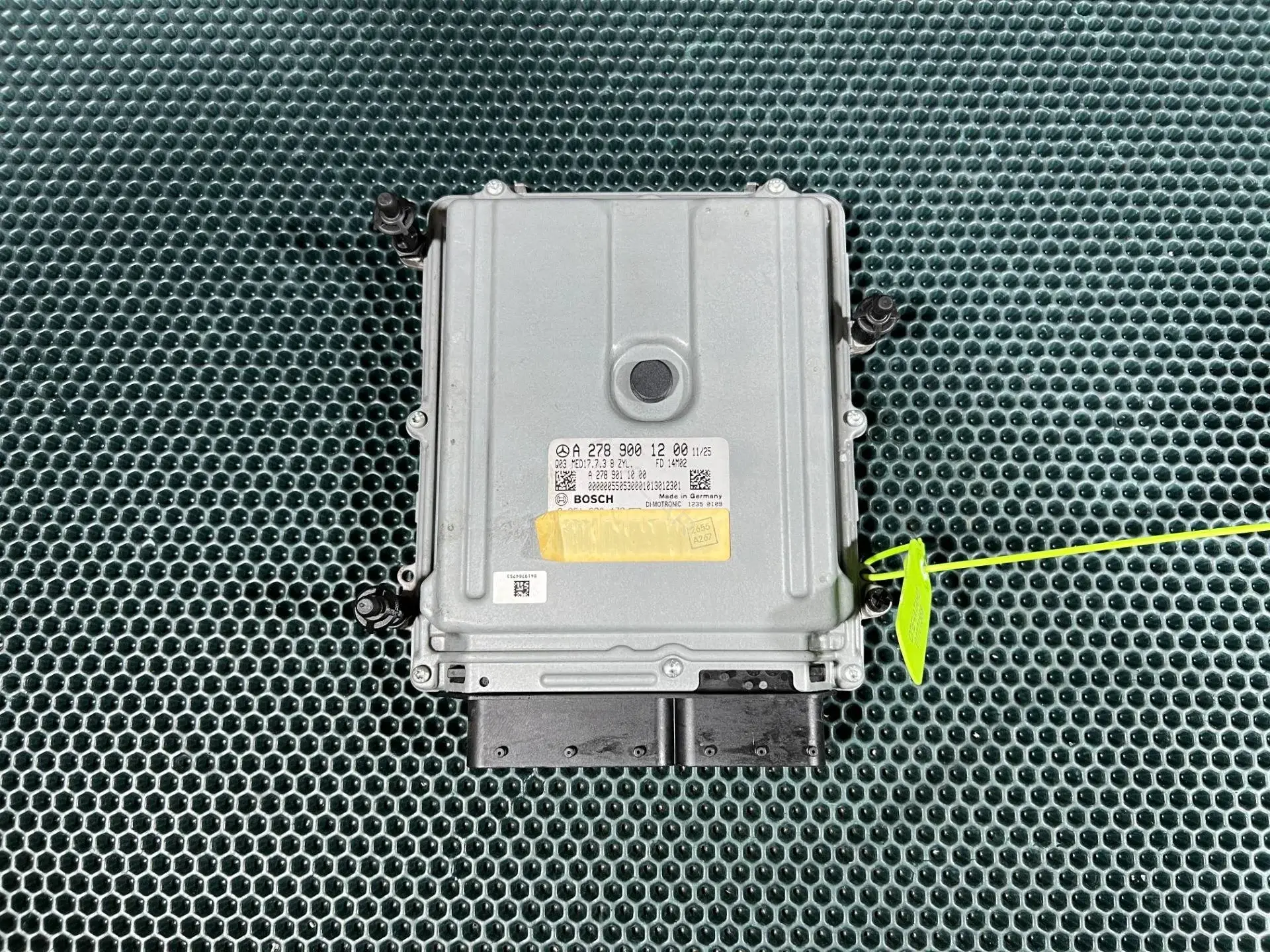 Блок управления двигателем A2789001200