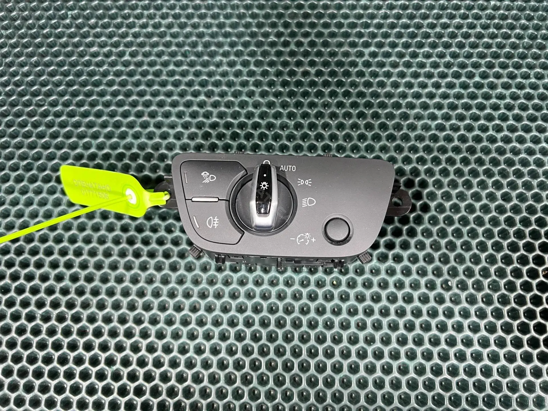 Переключатель подрулевой 4M0941531AA, 4M0941531AA5PR