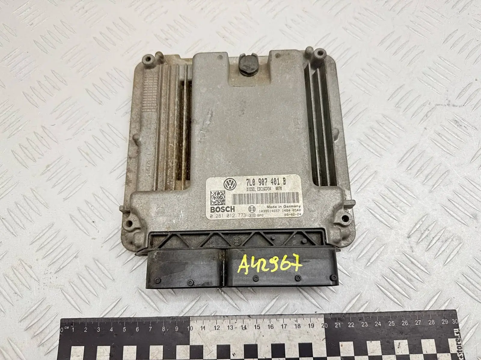 Блок управления двигателем 0281012773, 7L0907401B