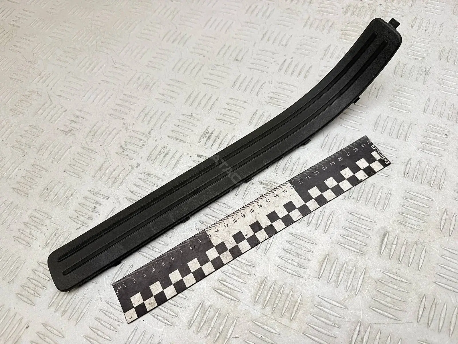 Накладка на порог 7L0853793B