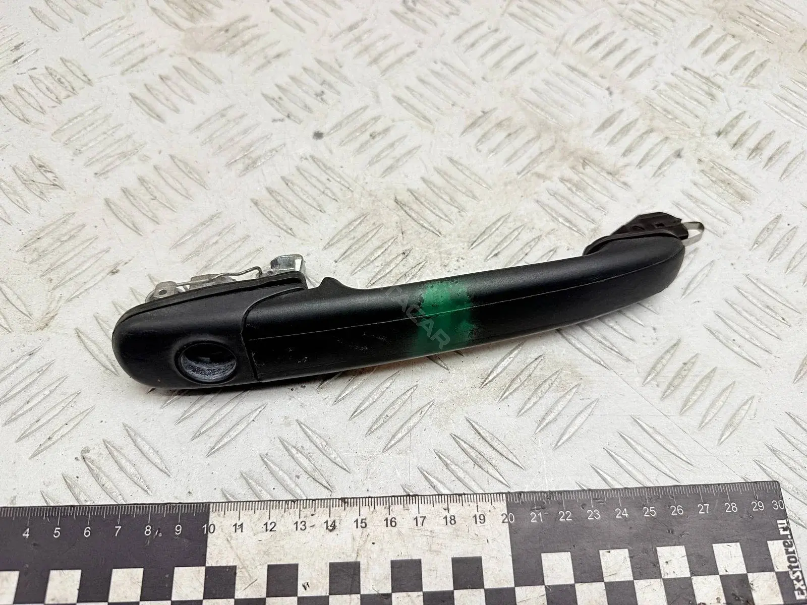 Ручка двери 1060097