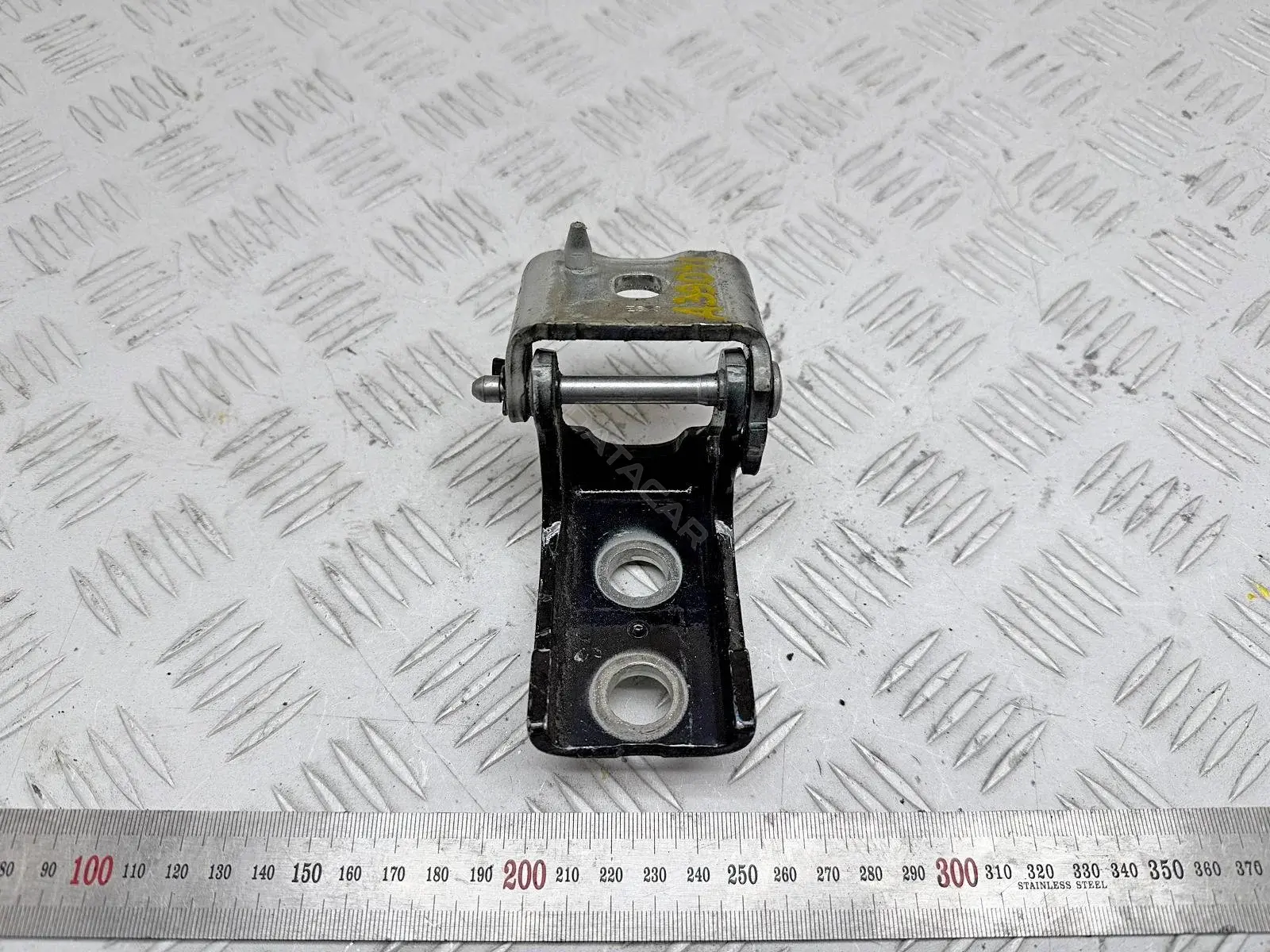 Петля двери 9035AX