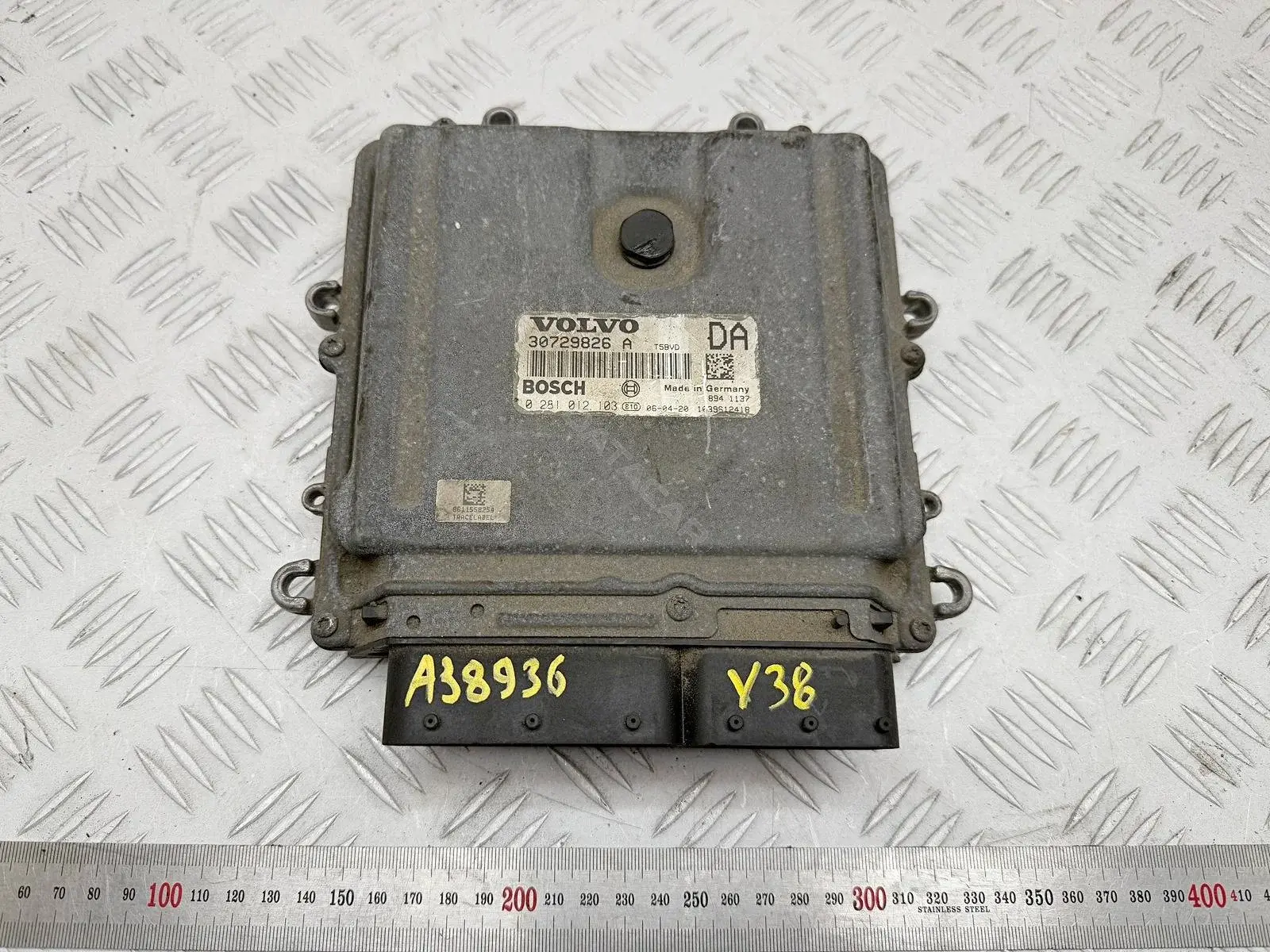 Блок управления двигателем 0281012103, 30729826A