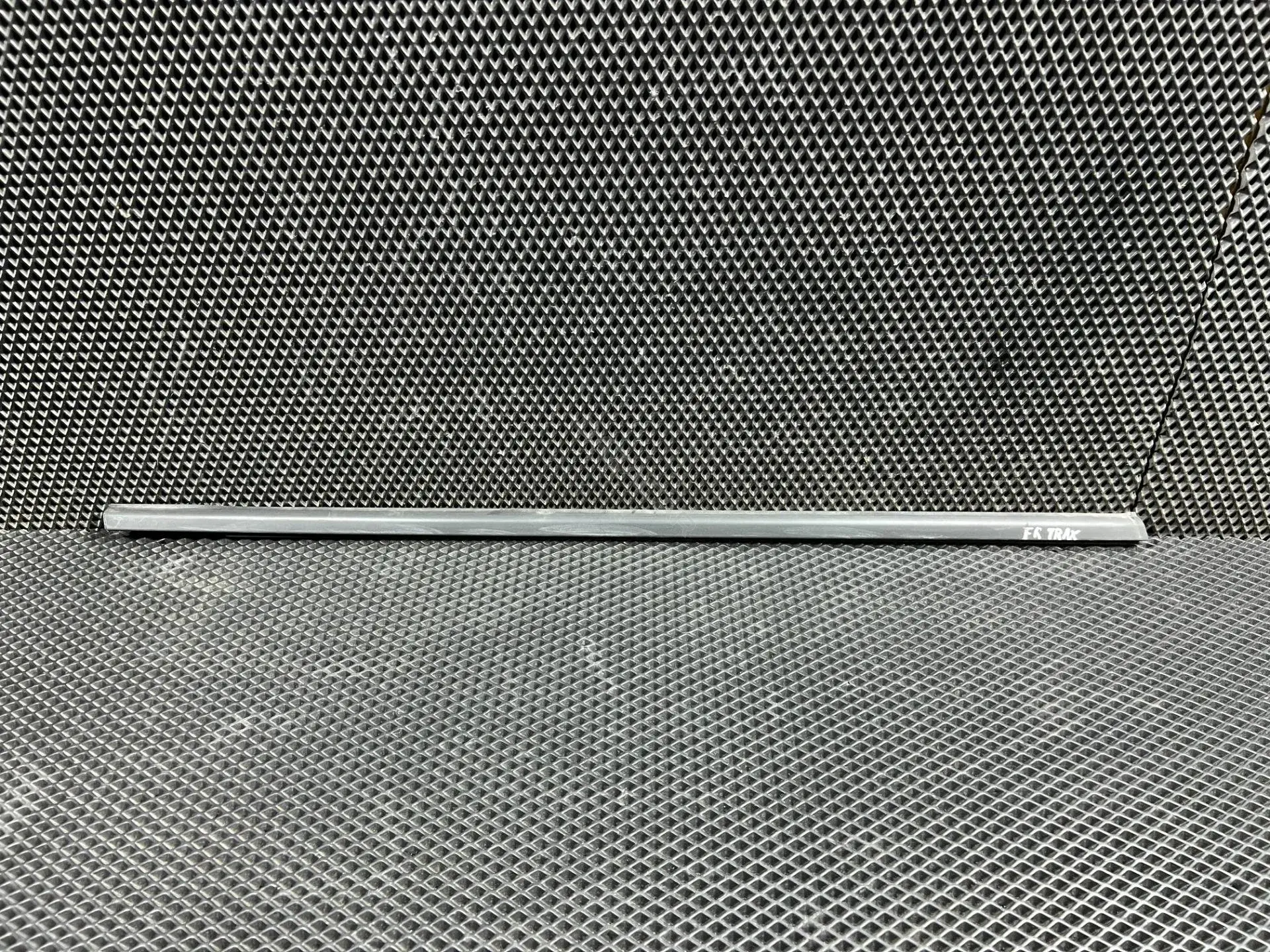 Молдинг двери 42808014, 42870557