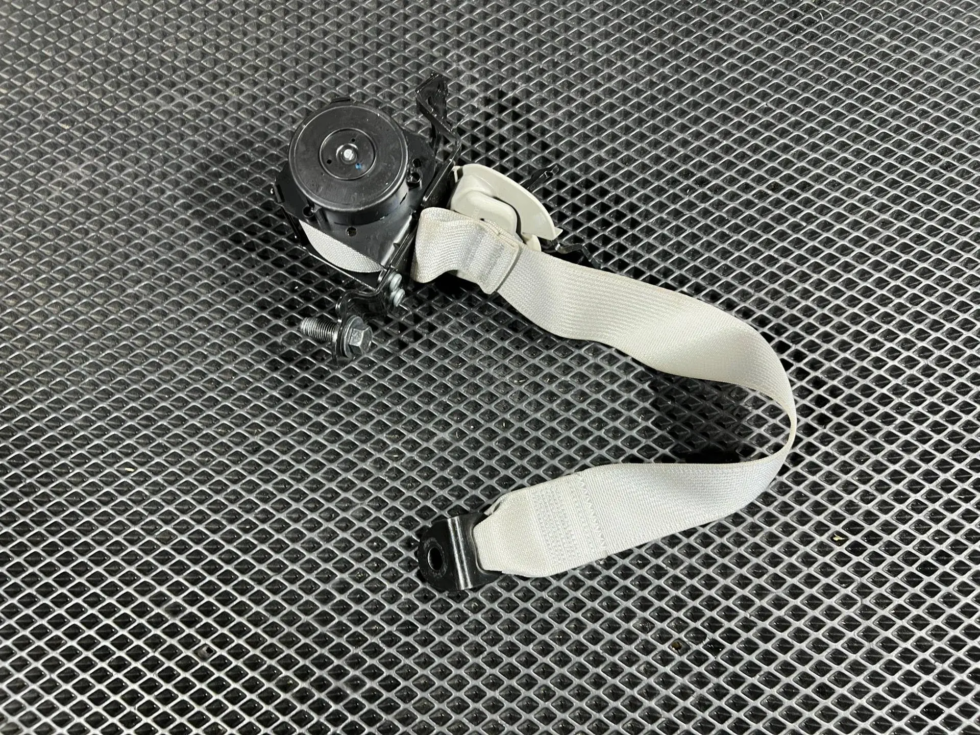 Ремень безопасности 89823R5500GYT