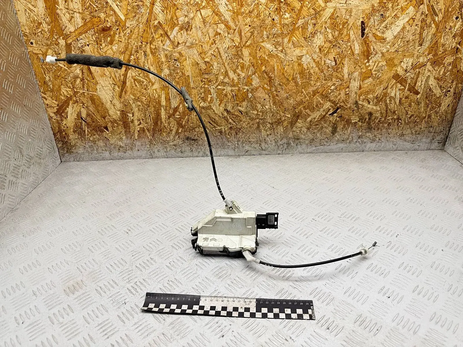 Замок двери A01519, ARMA01519, PSA567162