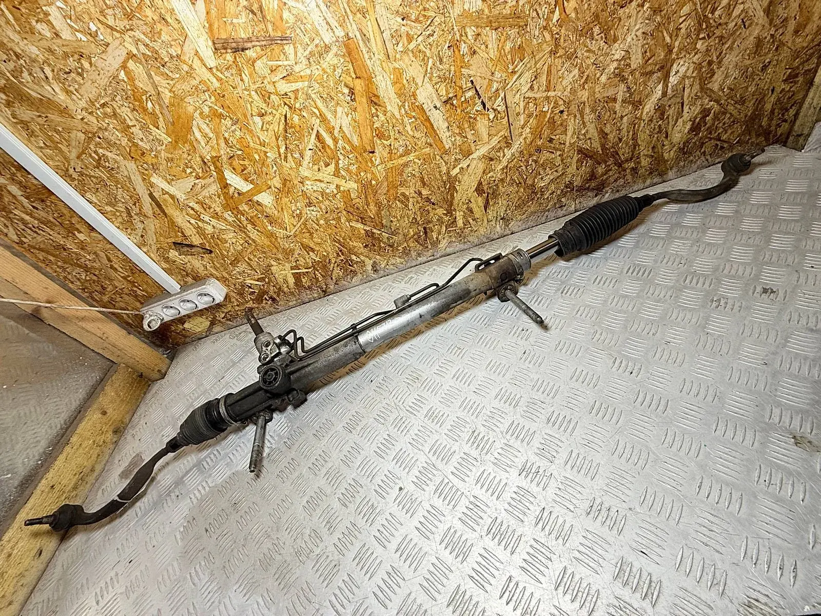 Рулевая рейка D2X6G