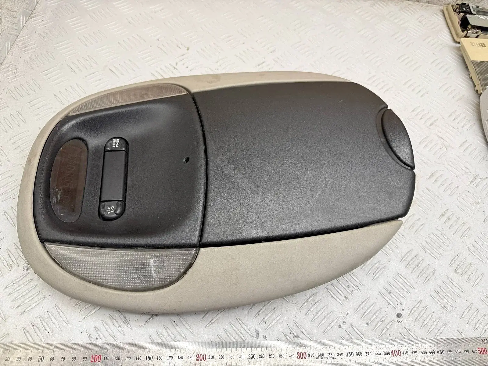 Плафон освещения салона 05016284AH, 1108754
