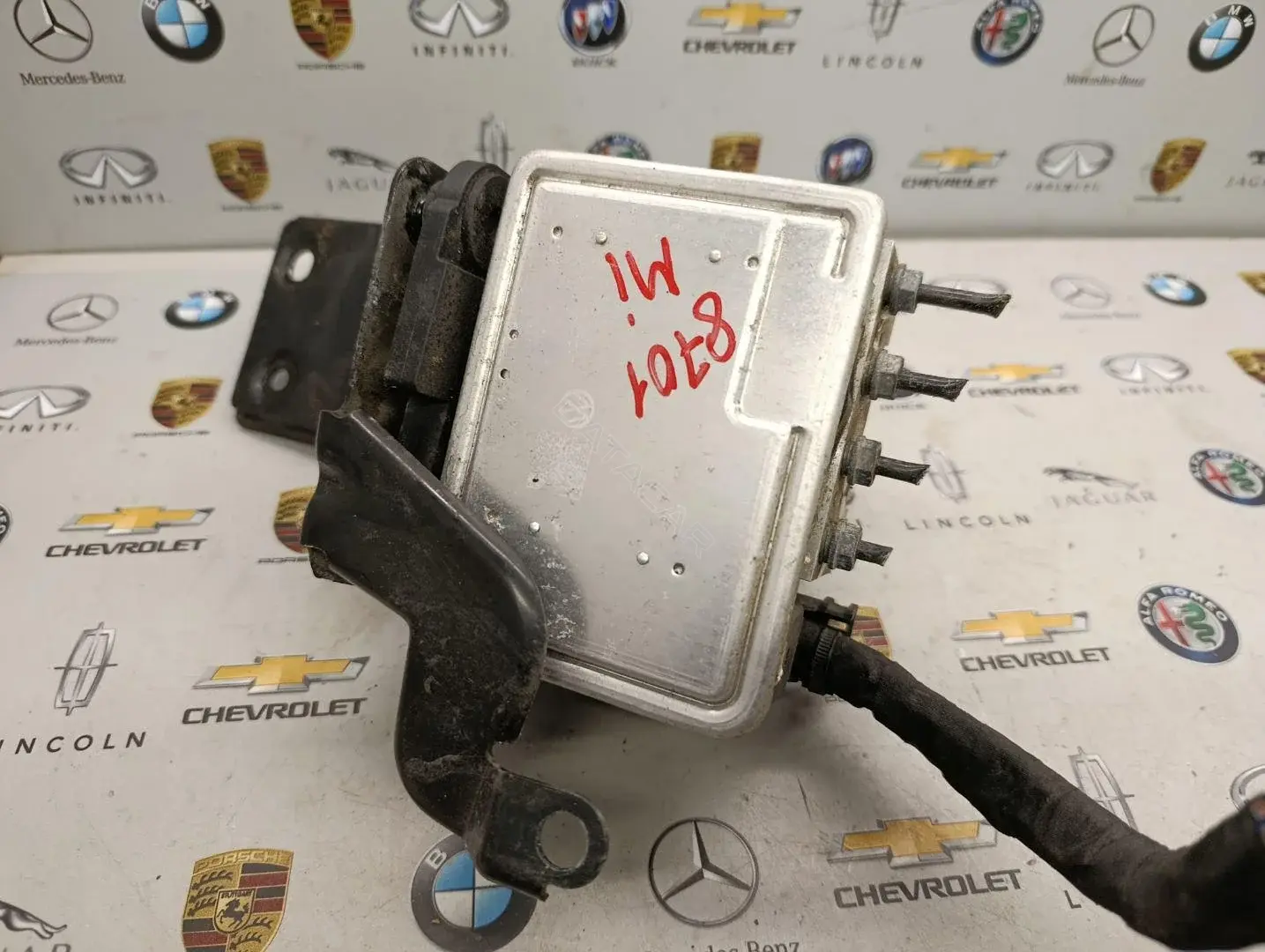 Блок управления АБС 5Q0614517GB