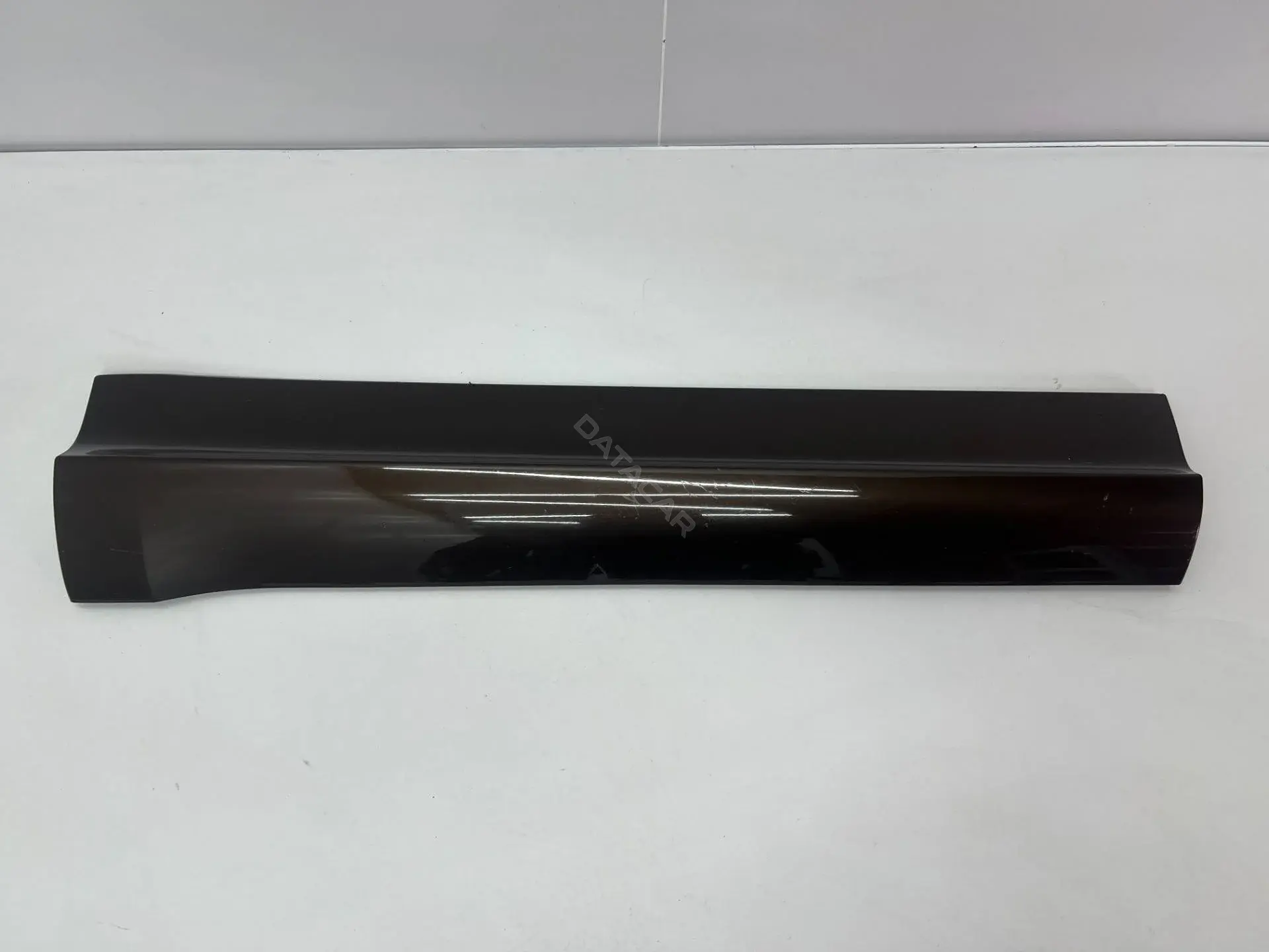 Молдинг двери 8R0853970B