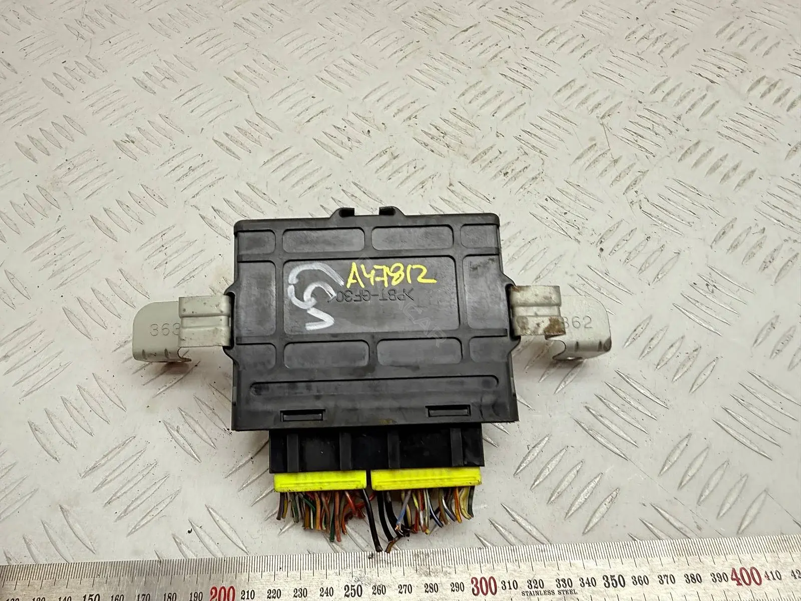 Блок управления АБС MR400420