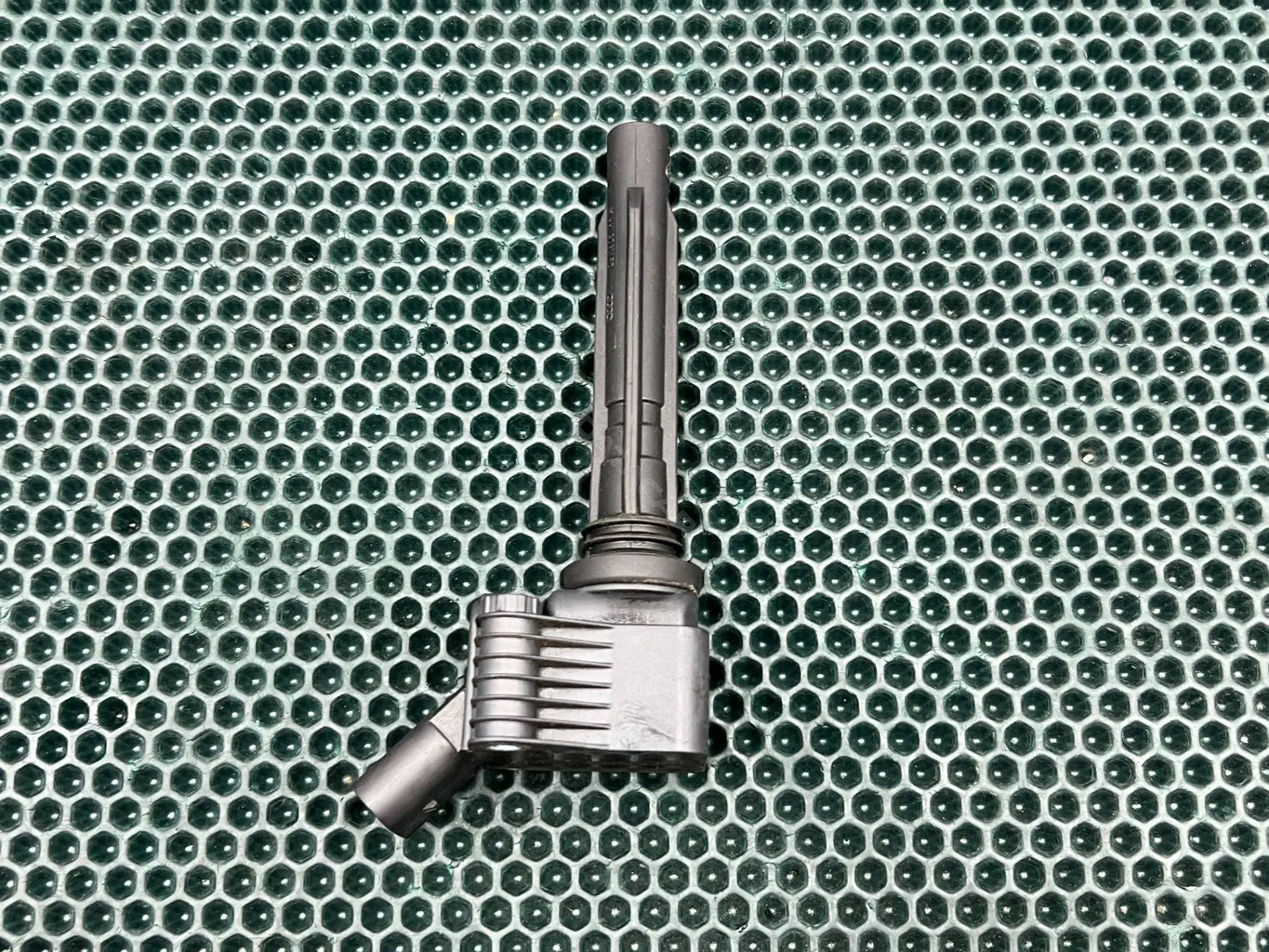 Катушка зажигания 06J905110N, 06K905110K, SPL1250