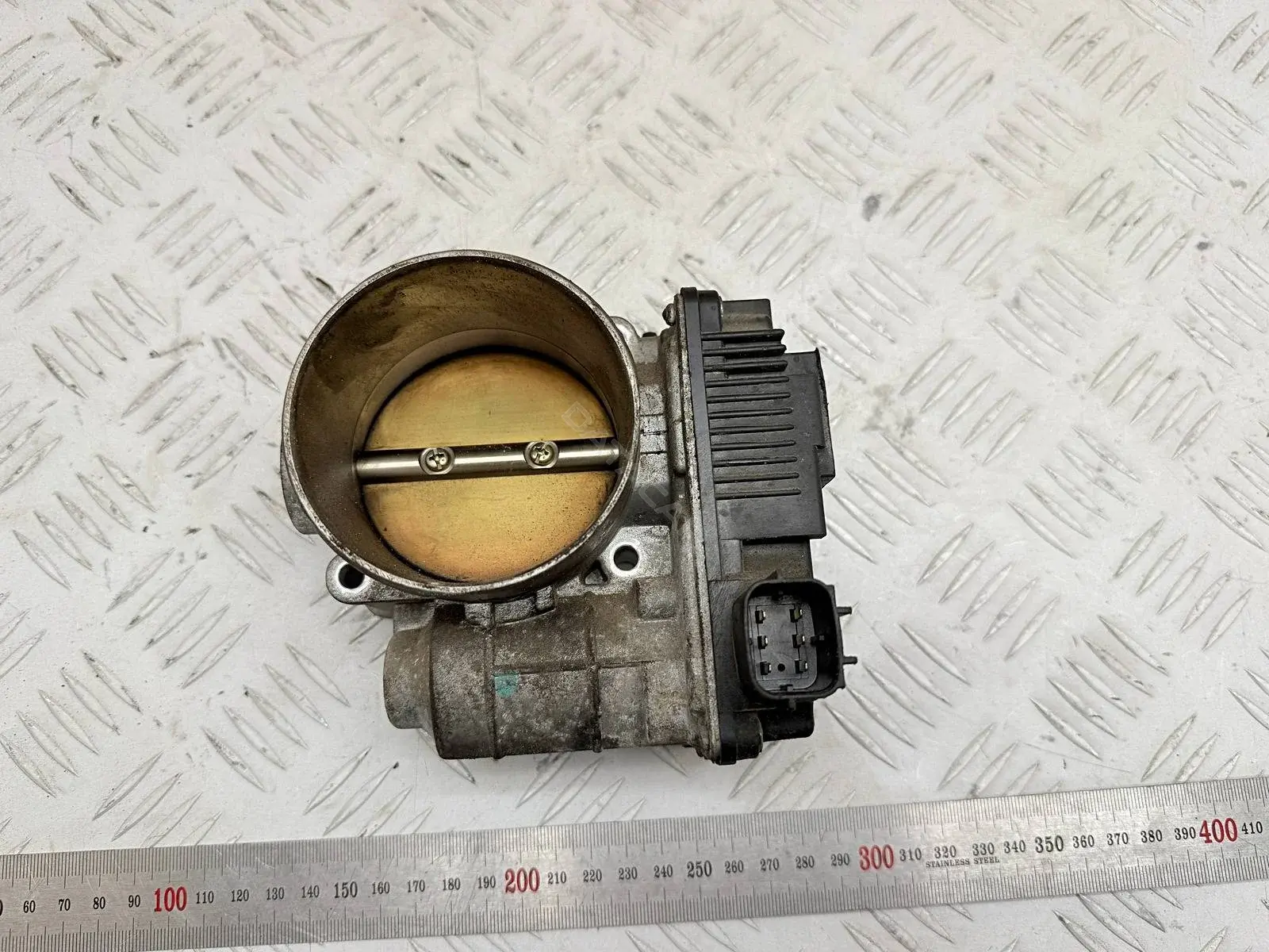 Дроссельная заслонка SERA57601
